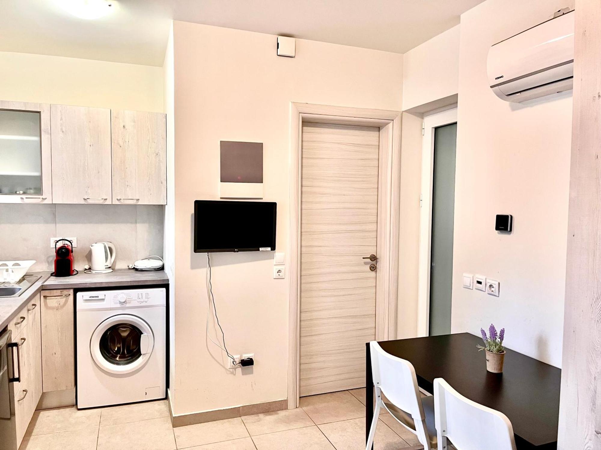 Elvita Apartments 3 Афіни Екстер'єр фото
